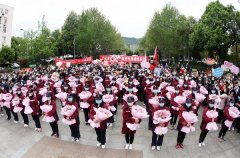 去时花未开 归时春满城——记我市第三批援助湖北医疗队